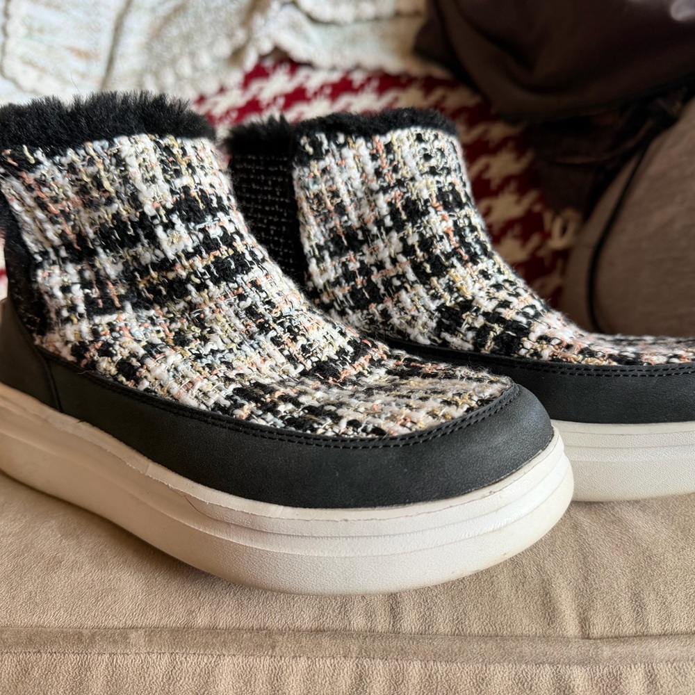 Hey Dude Black and White Ankle Boots